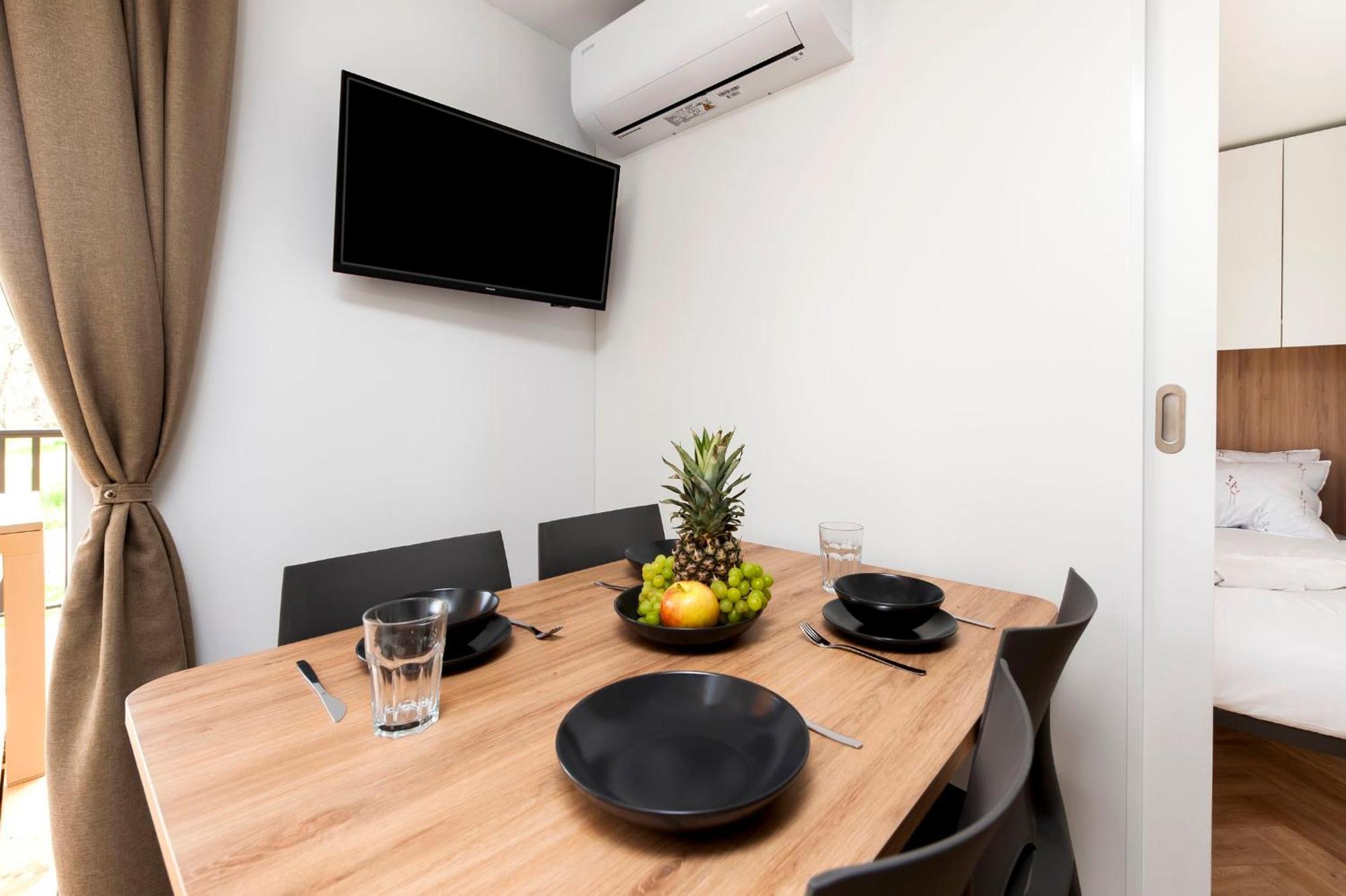 Mobile Homes Casapini In Fkk Camping Solaris Porec Exterior photo