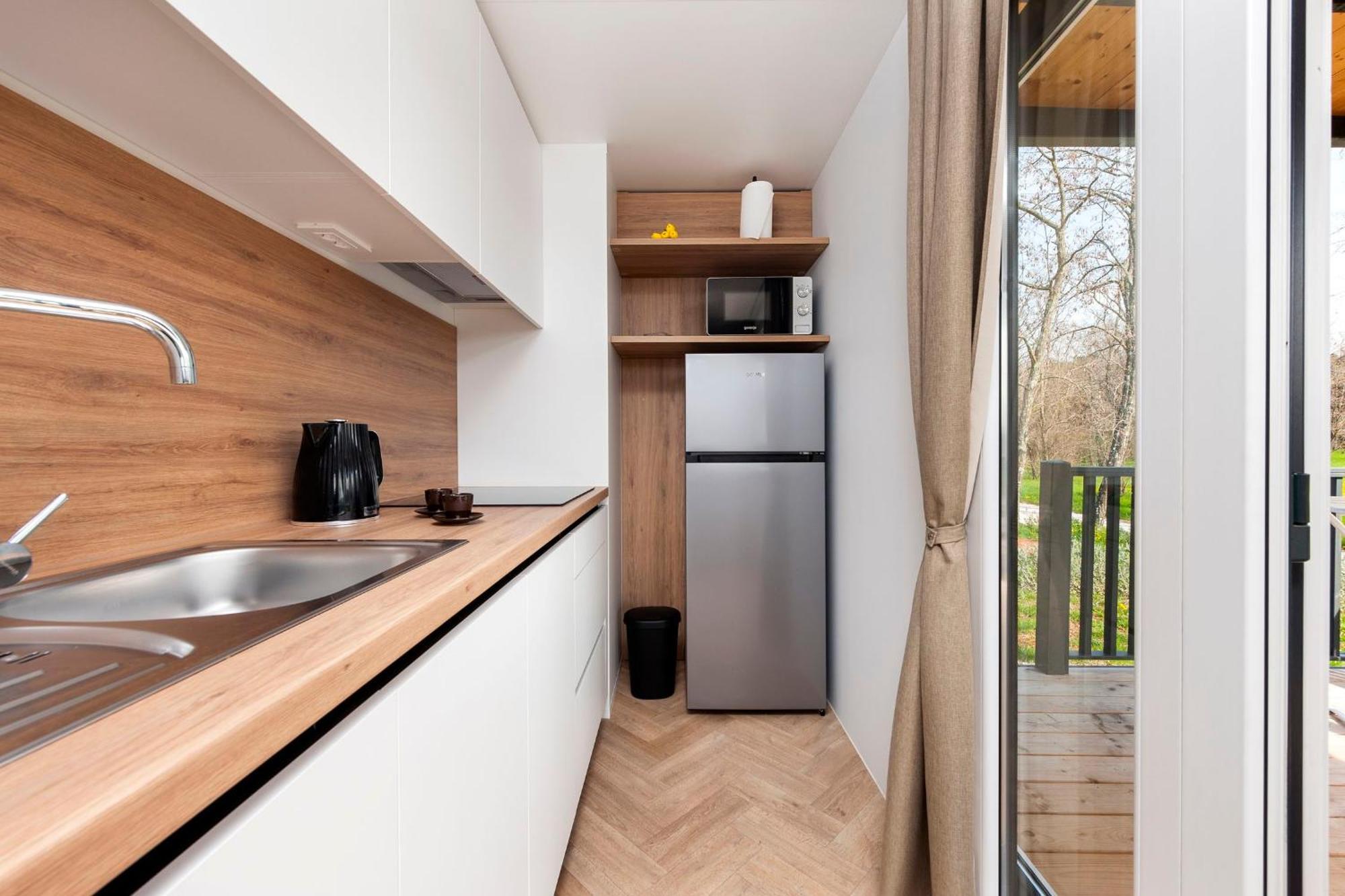Mobile Homes Casapini In Fkk Camping Solaris Porec Room photo